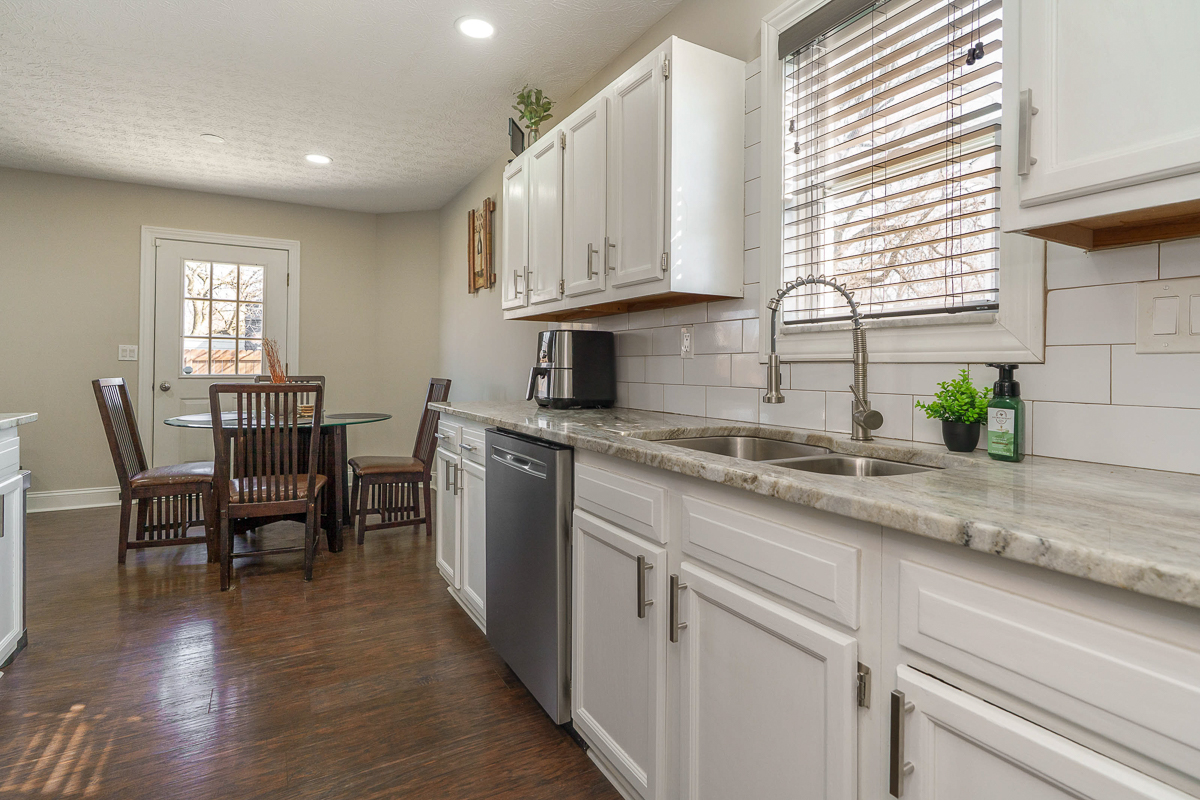 3428 Third Ave-11