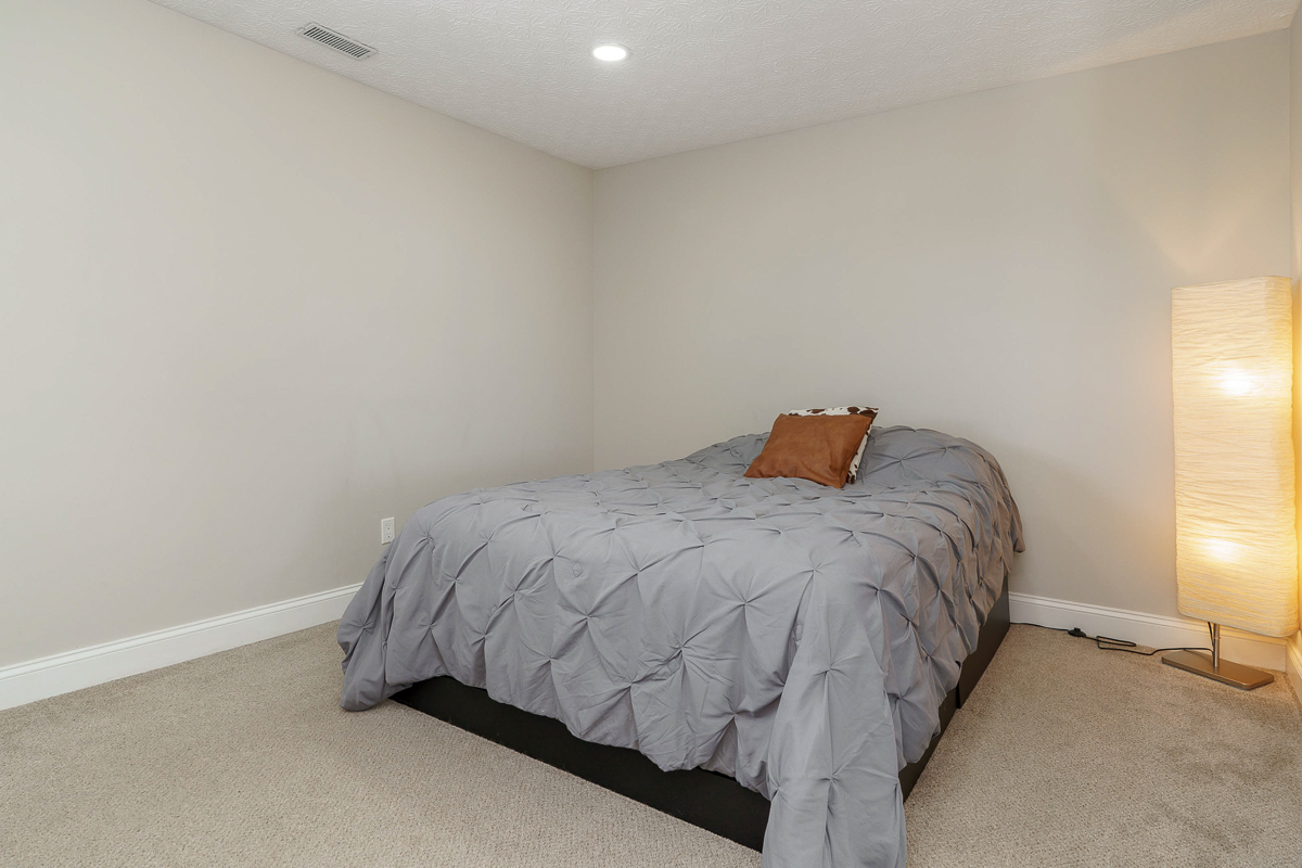 3428 Third Ave-20