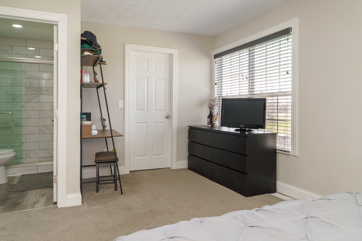 3428 Third Ave-22