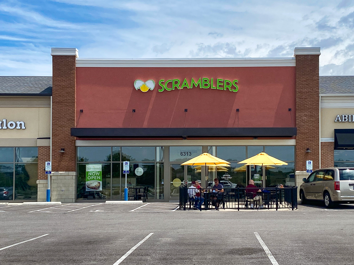 3679 Birkland Cir-44