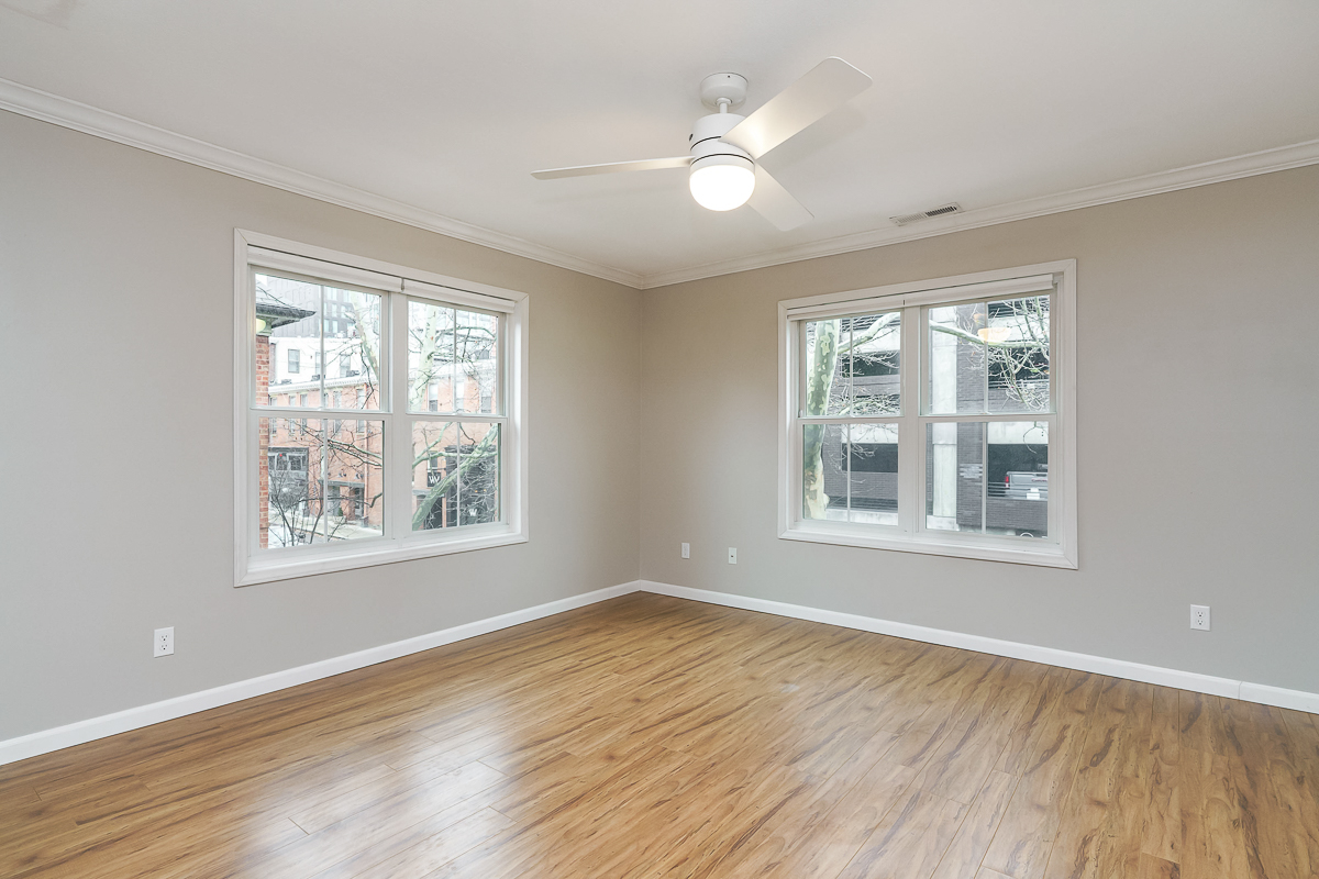 36 W Russell St-11
