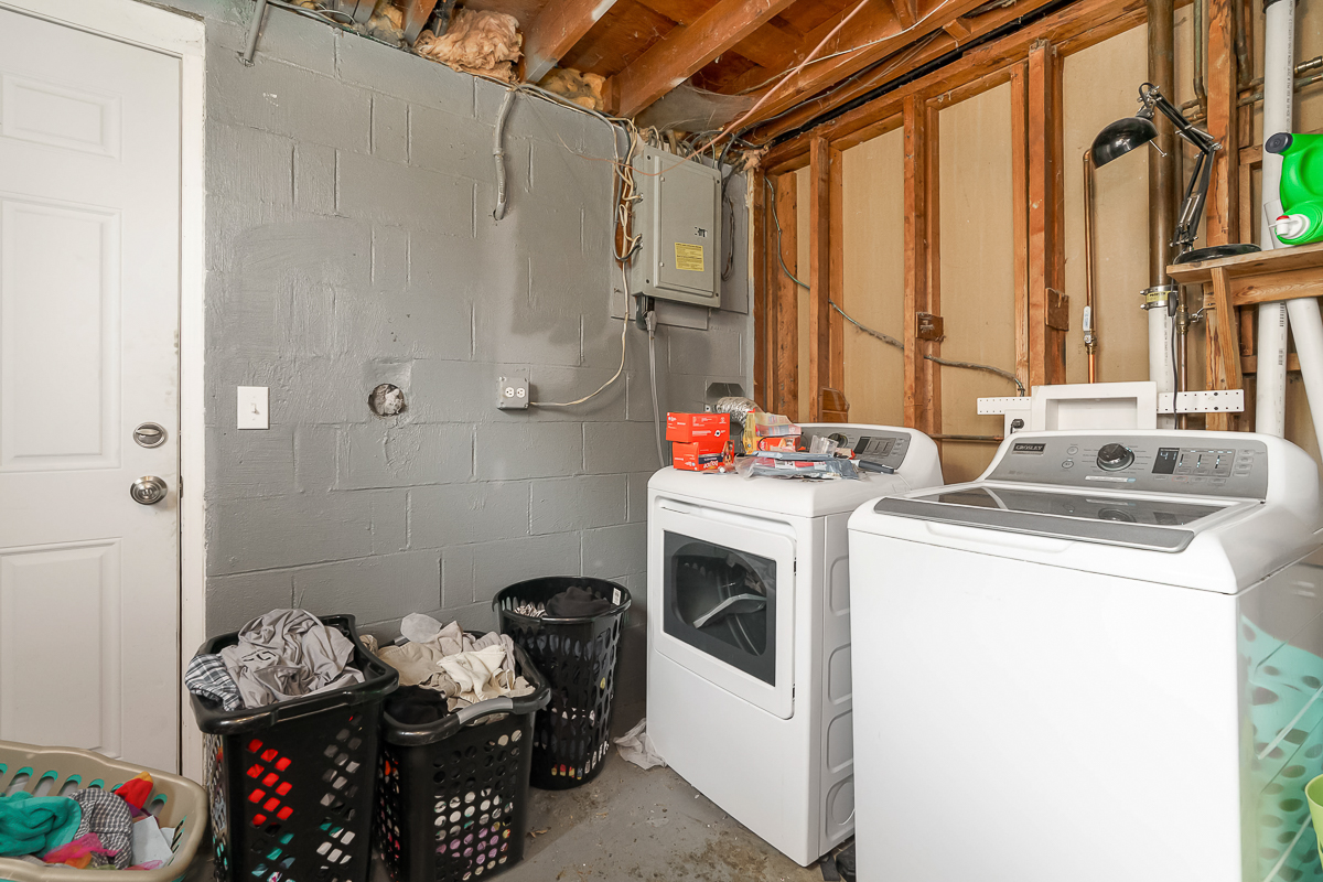 3755 Lynward Rd-26