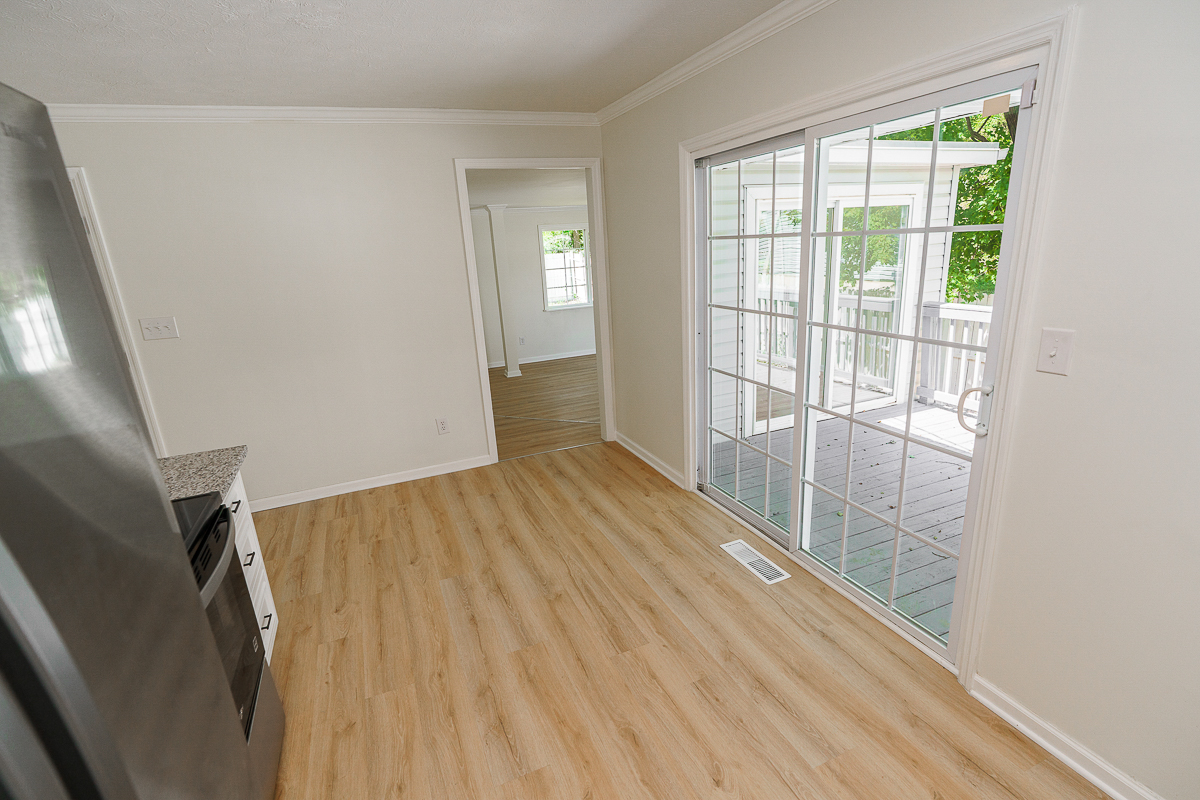 5030 Silverton Dr-17