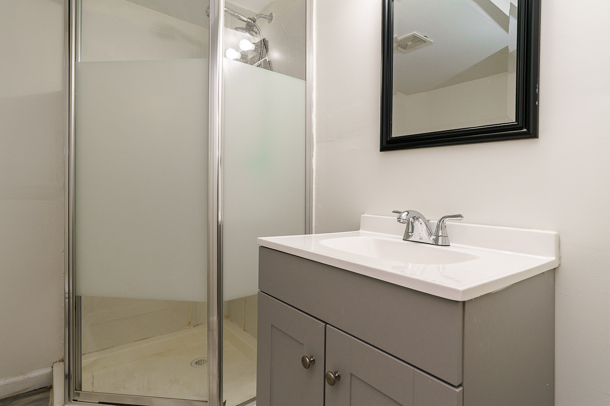 5030 Silverton Dr-26