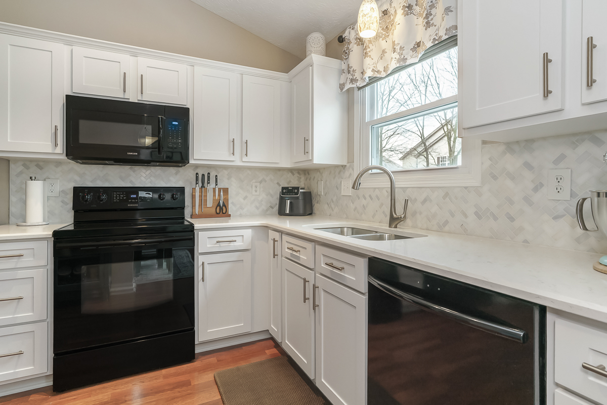 5094 Gredle Dr-25