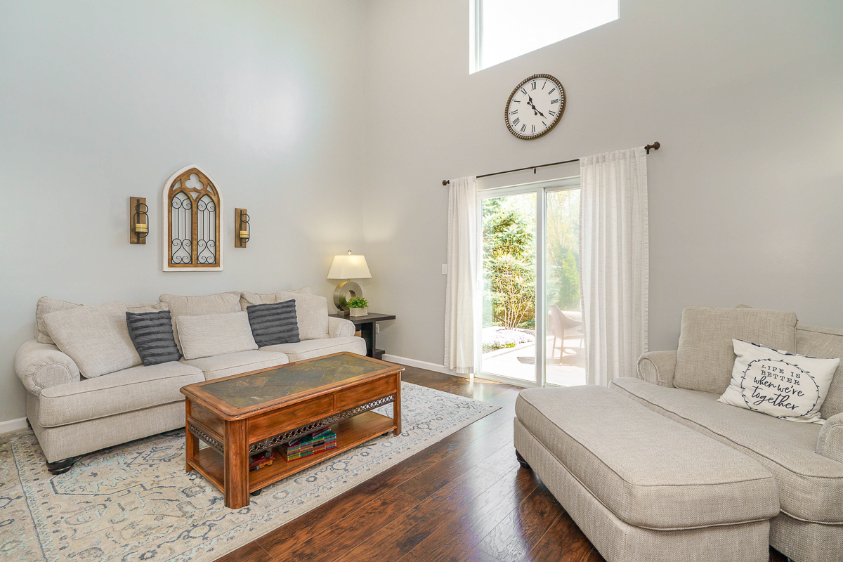 543 Corbel Dr-11
