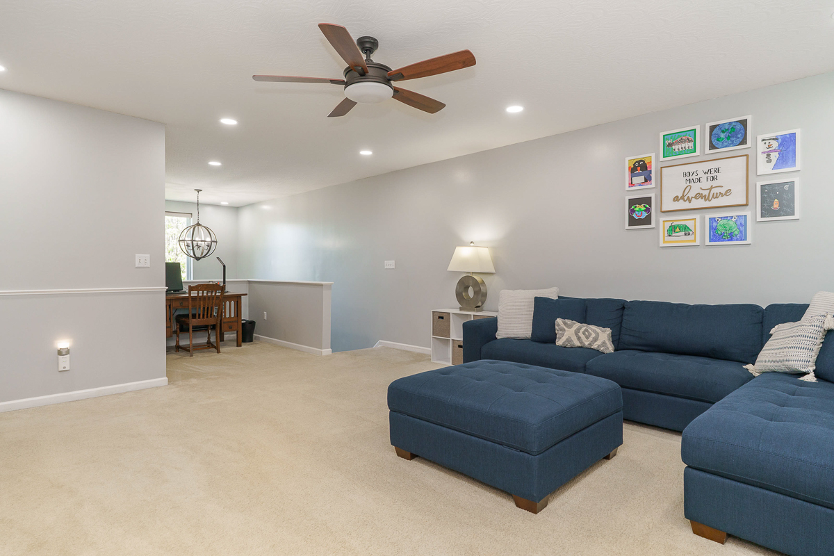 543 Corbel Dr-31