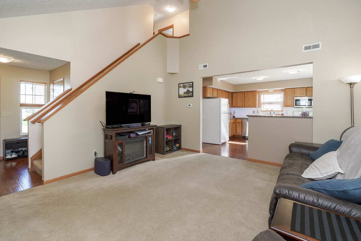 6043 Chidley St-10