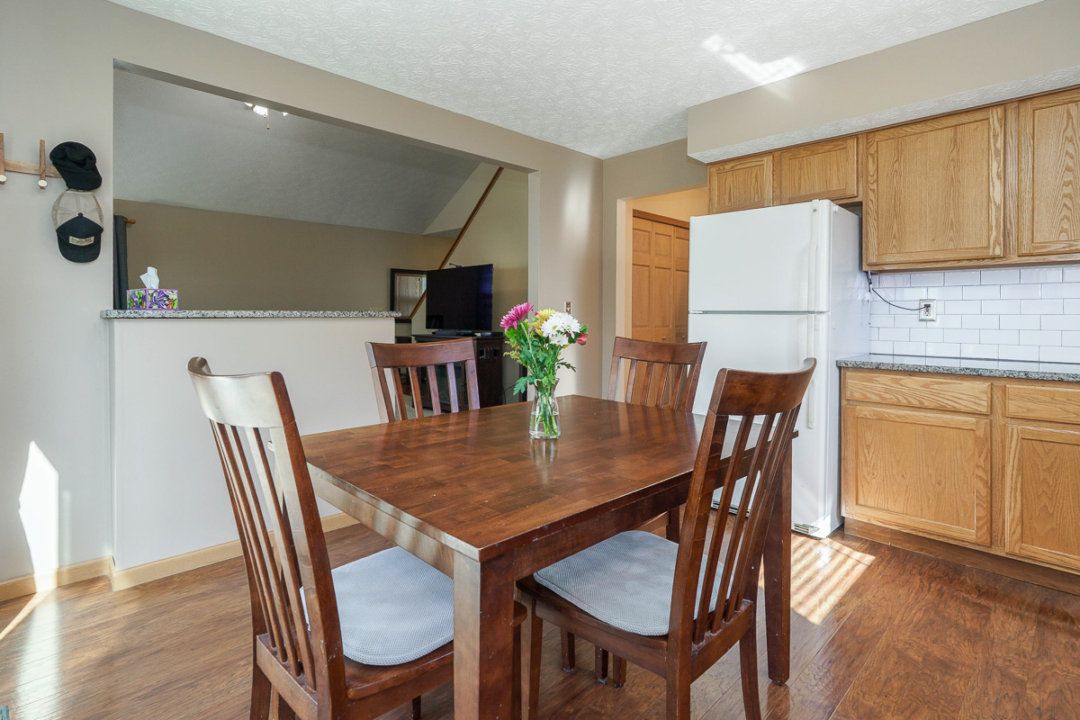 6043 Chidley St-14