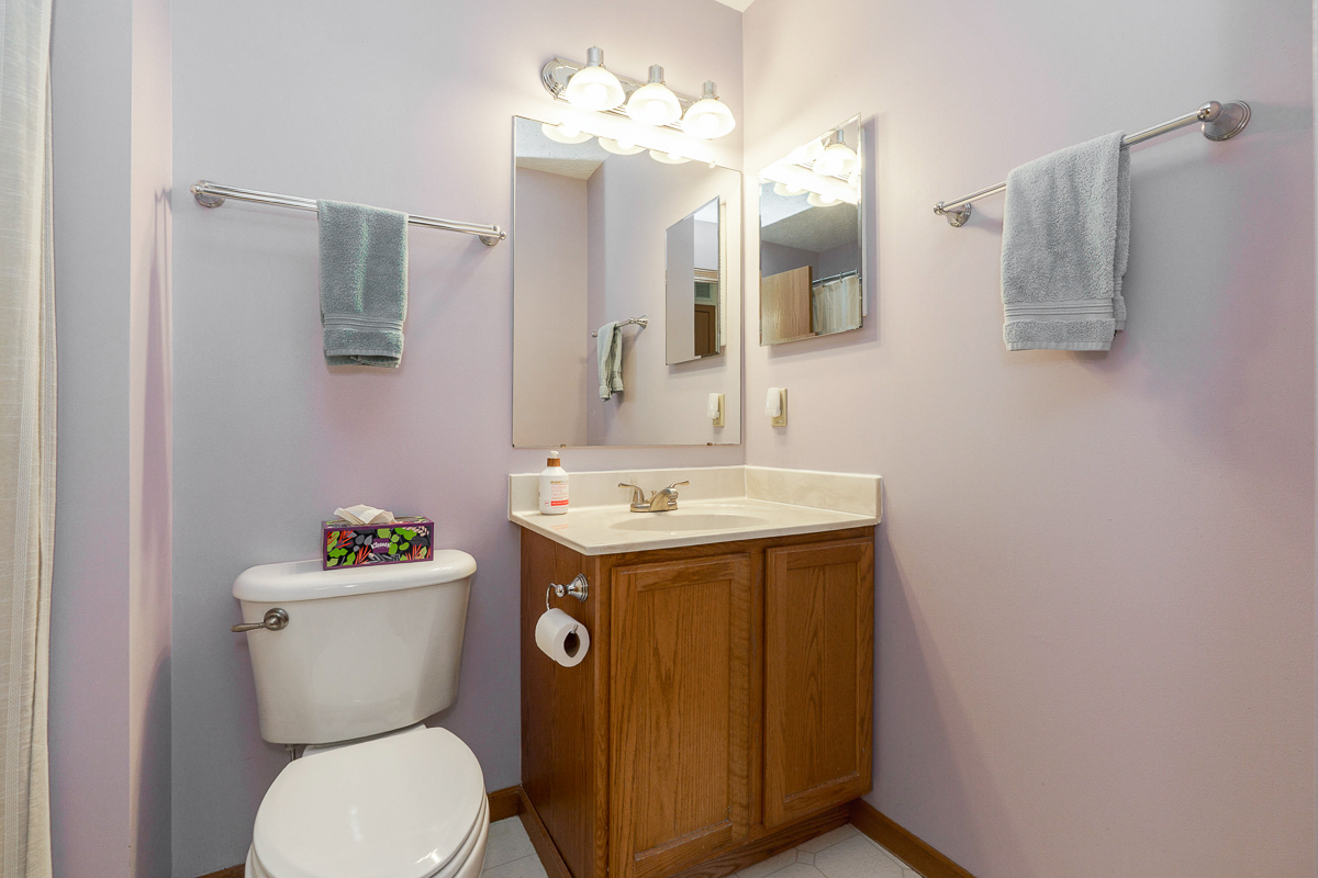 6043 Chidley St-28