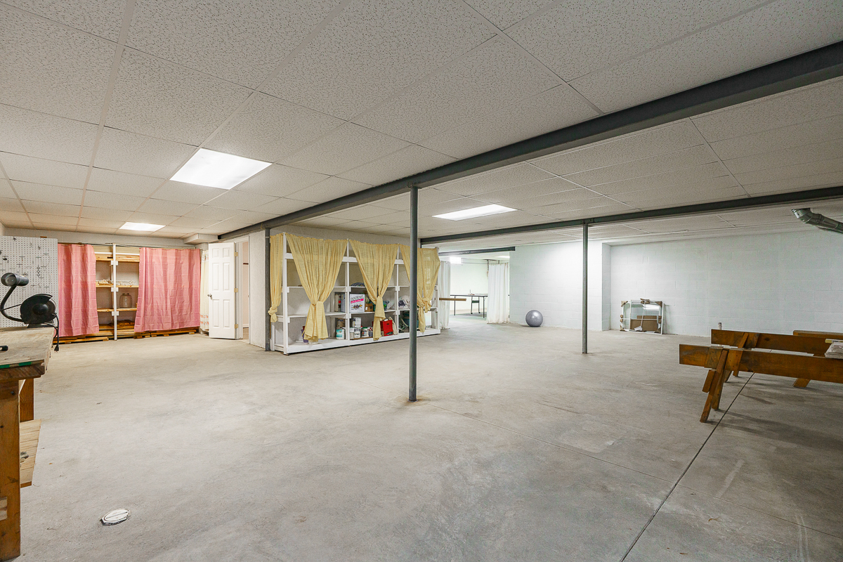 6177 Woodsview Way-14