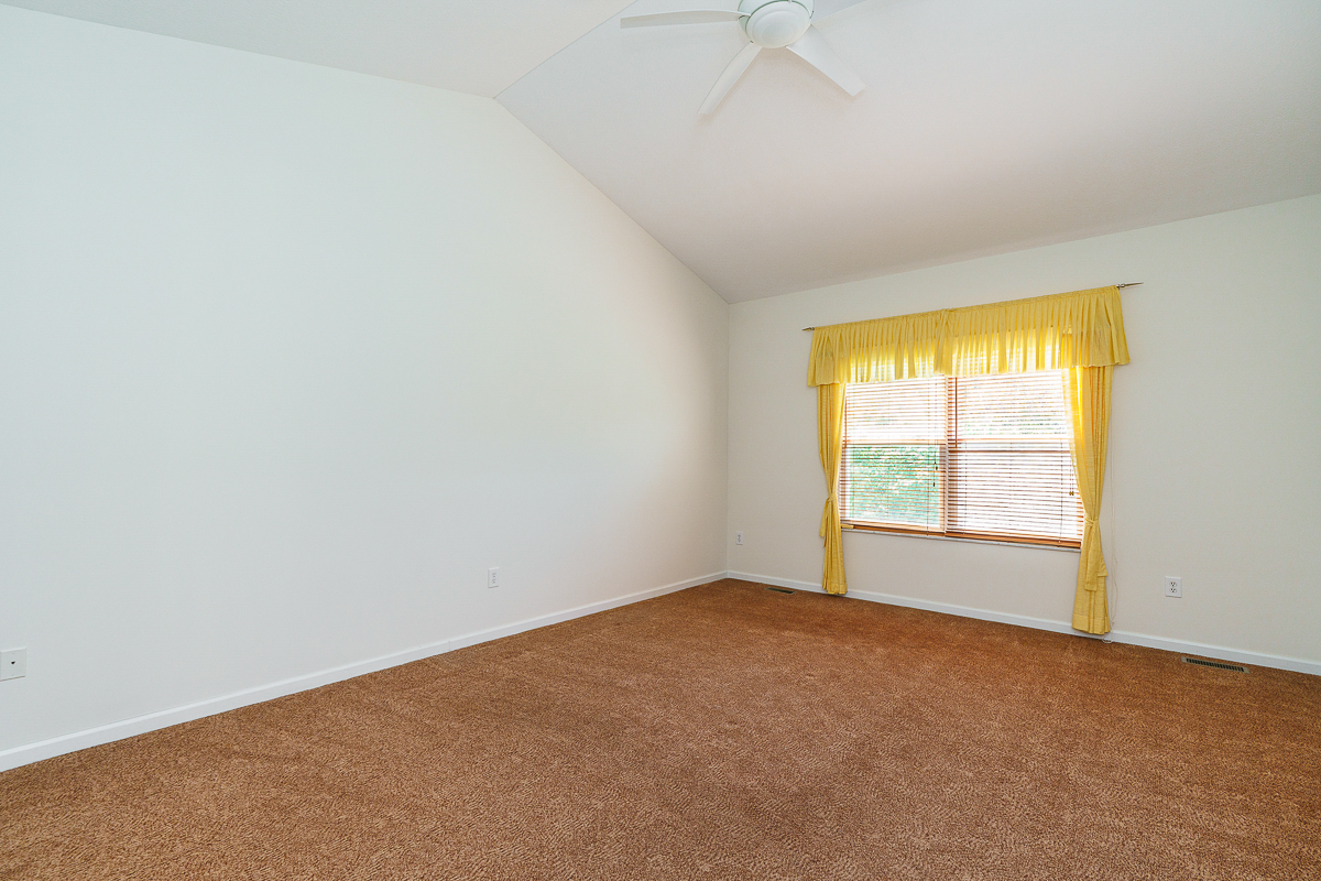 6177 Woodsview Way-36