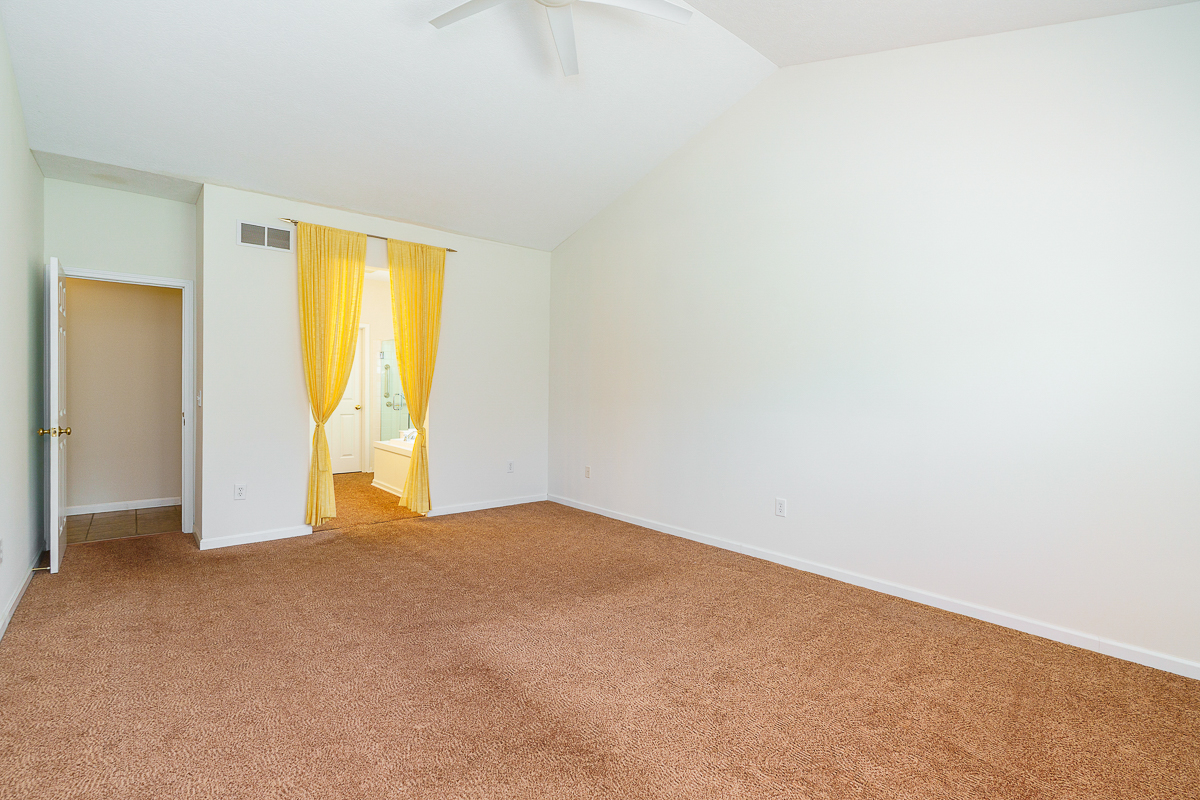 6177 Woodsview Way-37