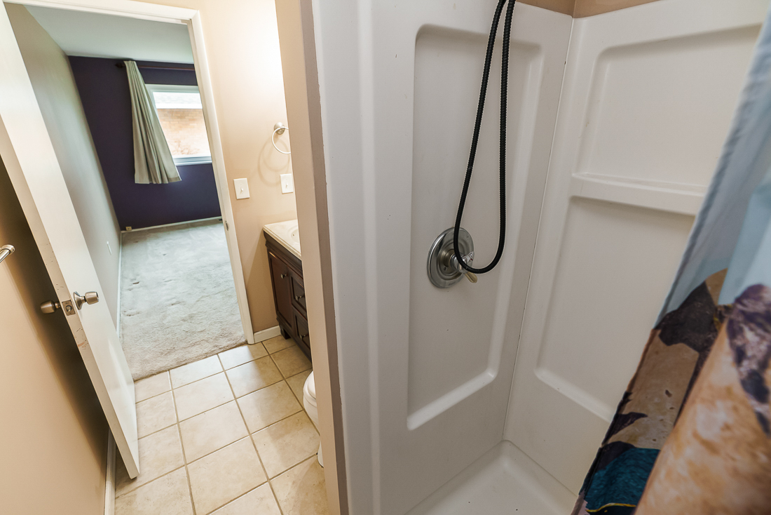 6328 Roselawn Ave-34