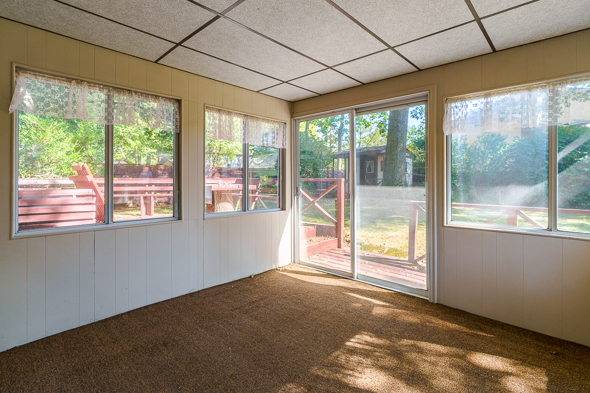 6496 Hearthstone Ave-7