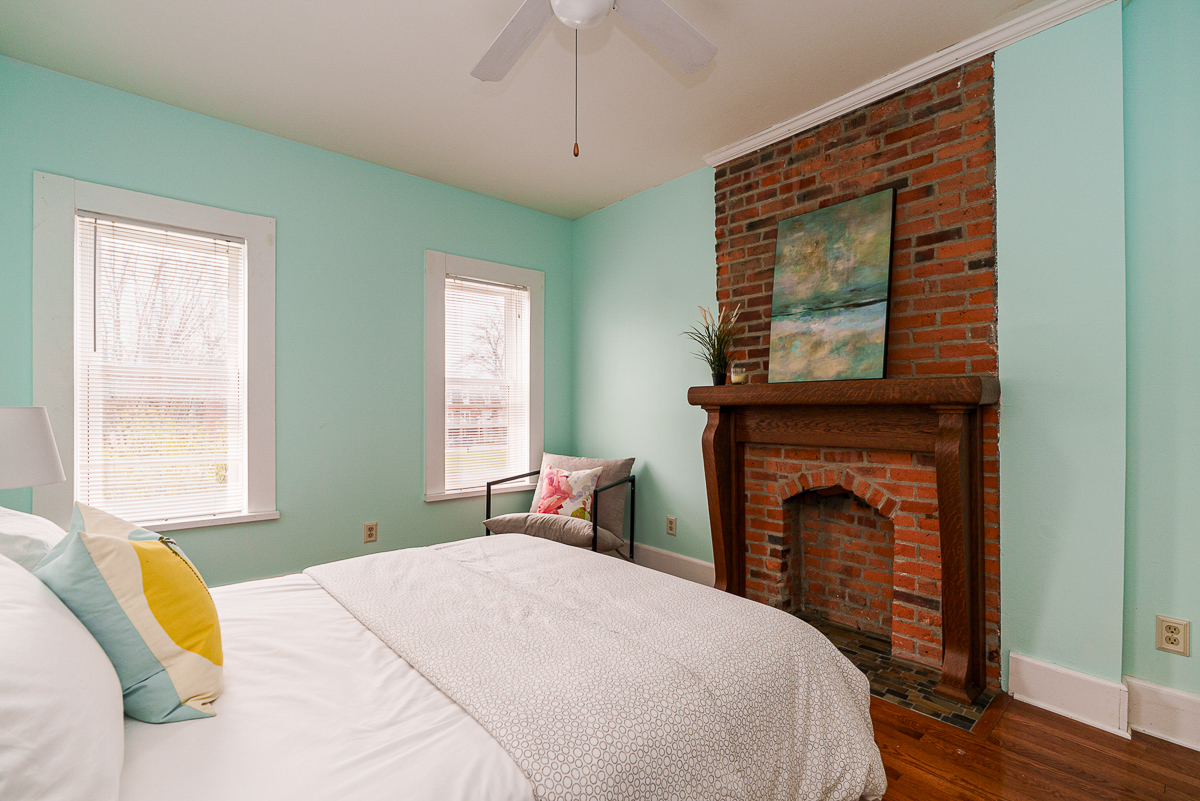 66 E Hubbard Ave-23
