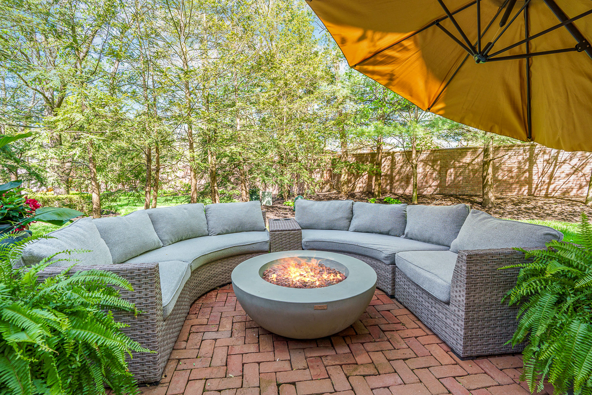 6940 Clivdon Mews-7
