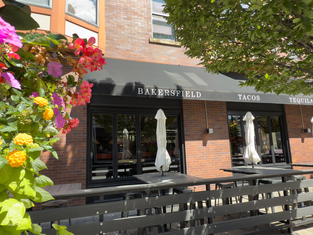 704 Park St-51