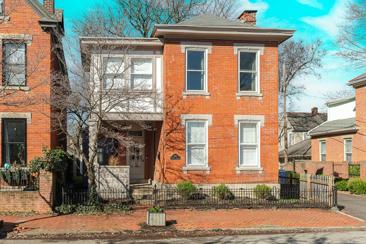 707 s 6th St-1