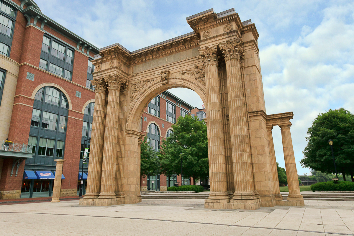 250 Daniel Burnham Sq #707-52