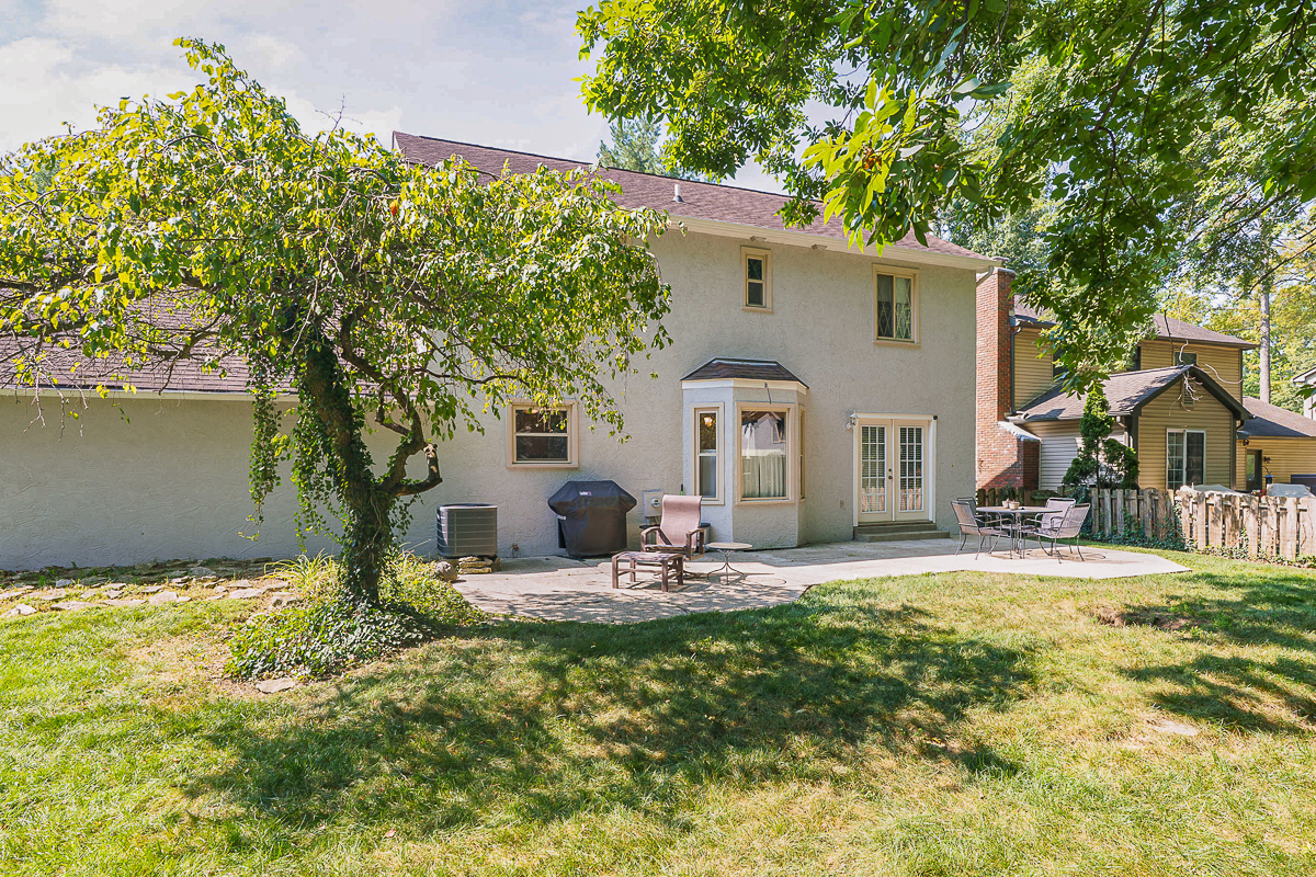 7439 Saunderlane Rd-9