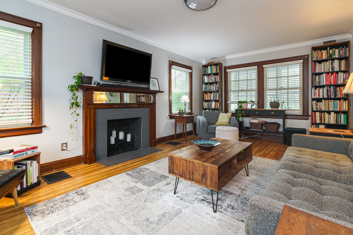 74 e Torrence Rd-12