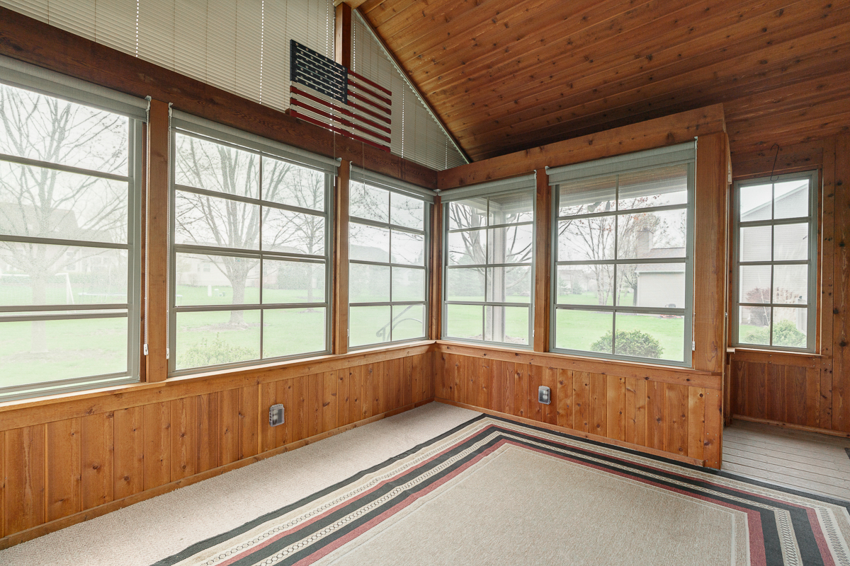 7962 Earldale Ct-15