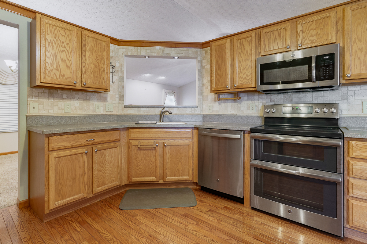 7962 Earldale Ct-17