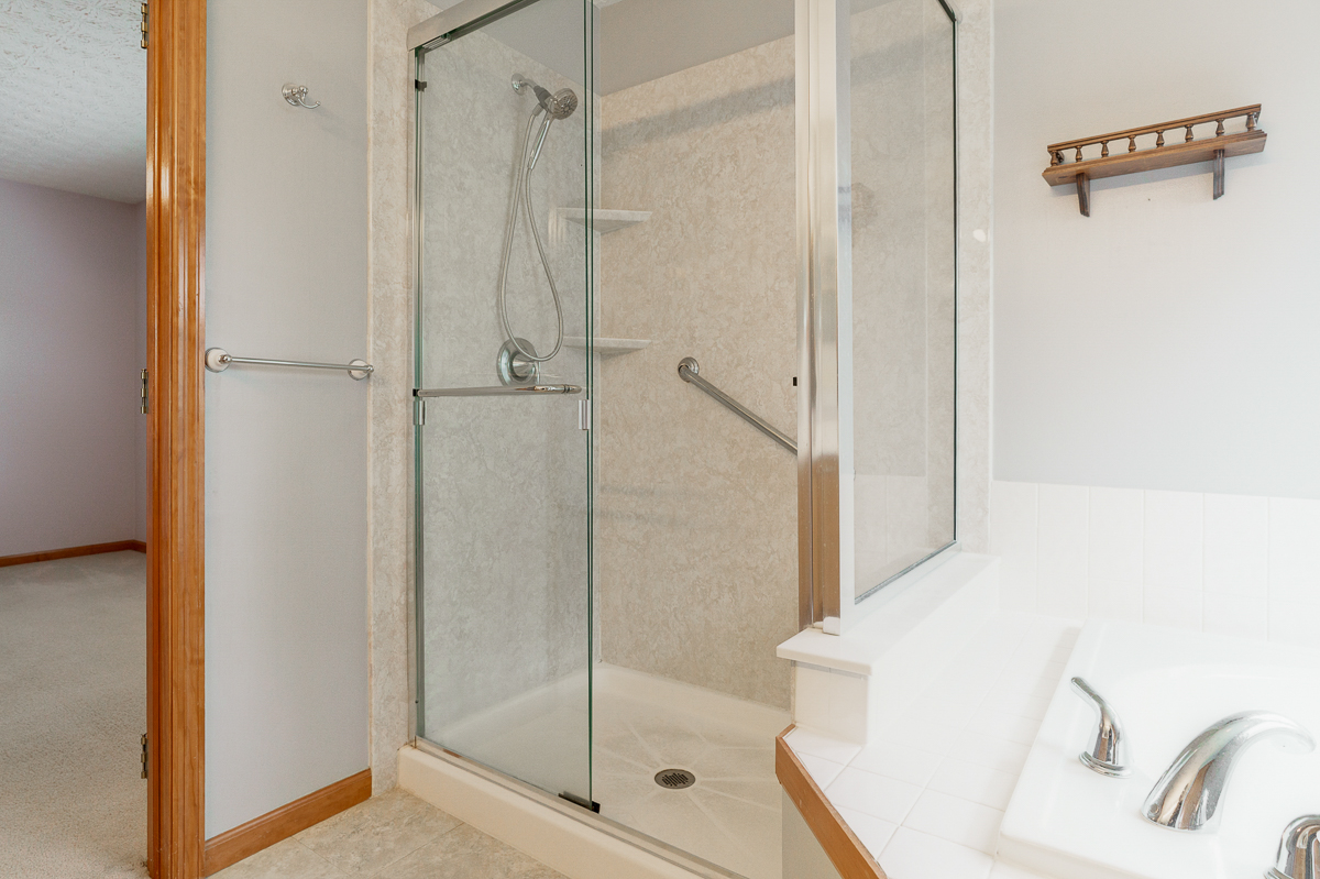7962 Earldale Ct-33