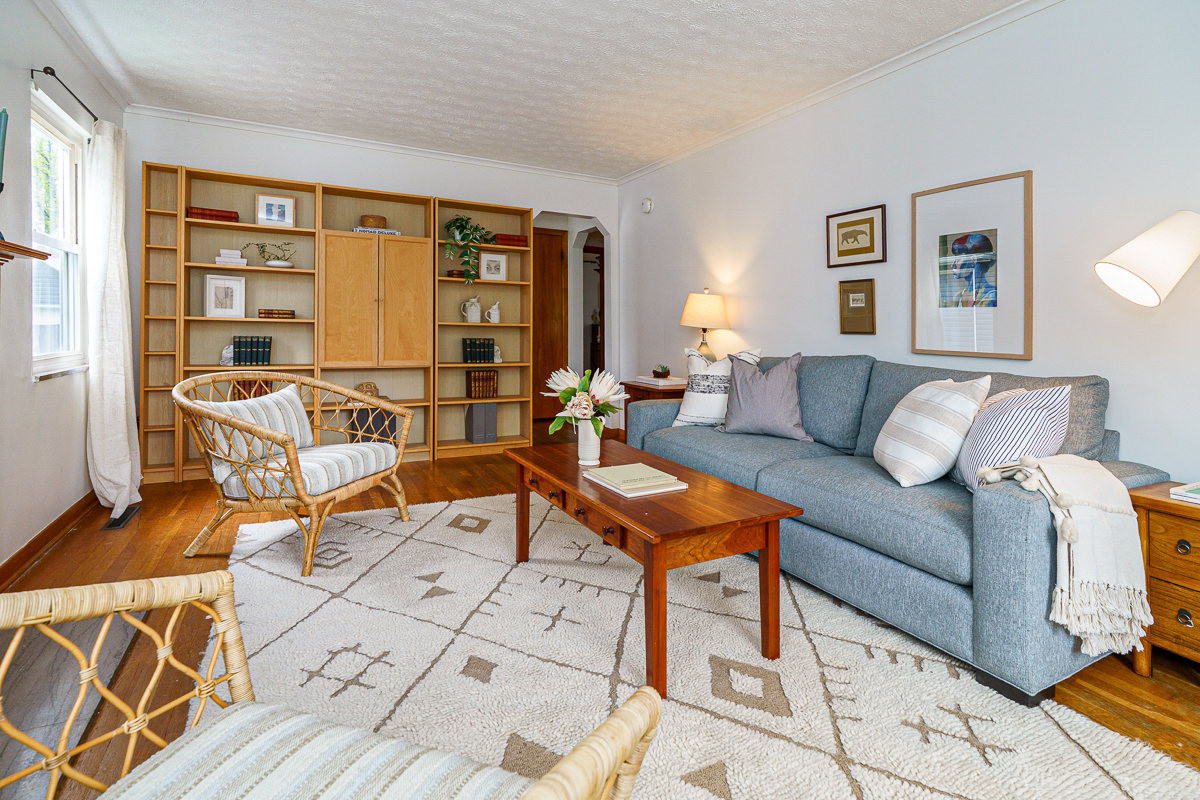 799 Montrose Ave-17