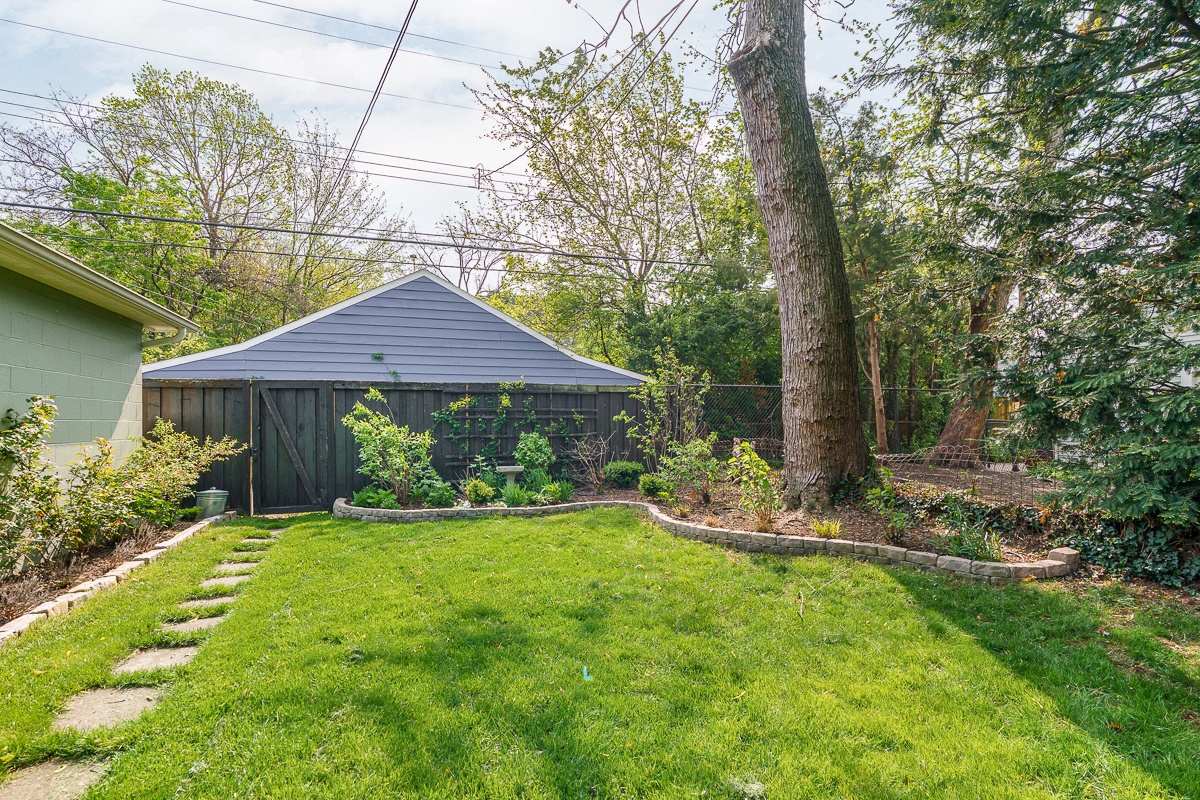 84 N Ardmore Rd-19