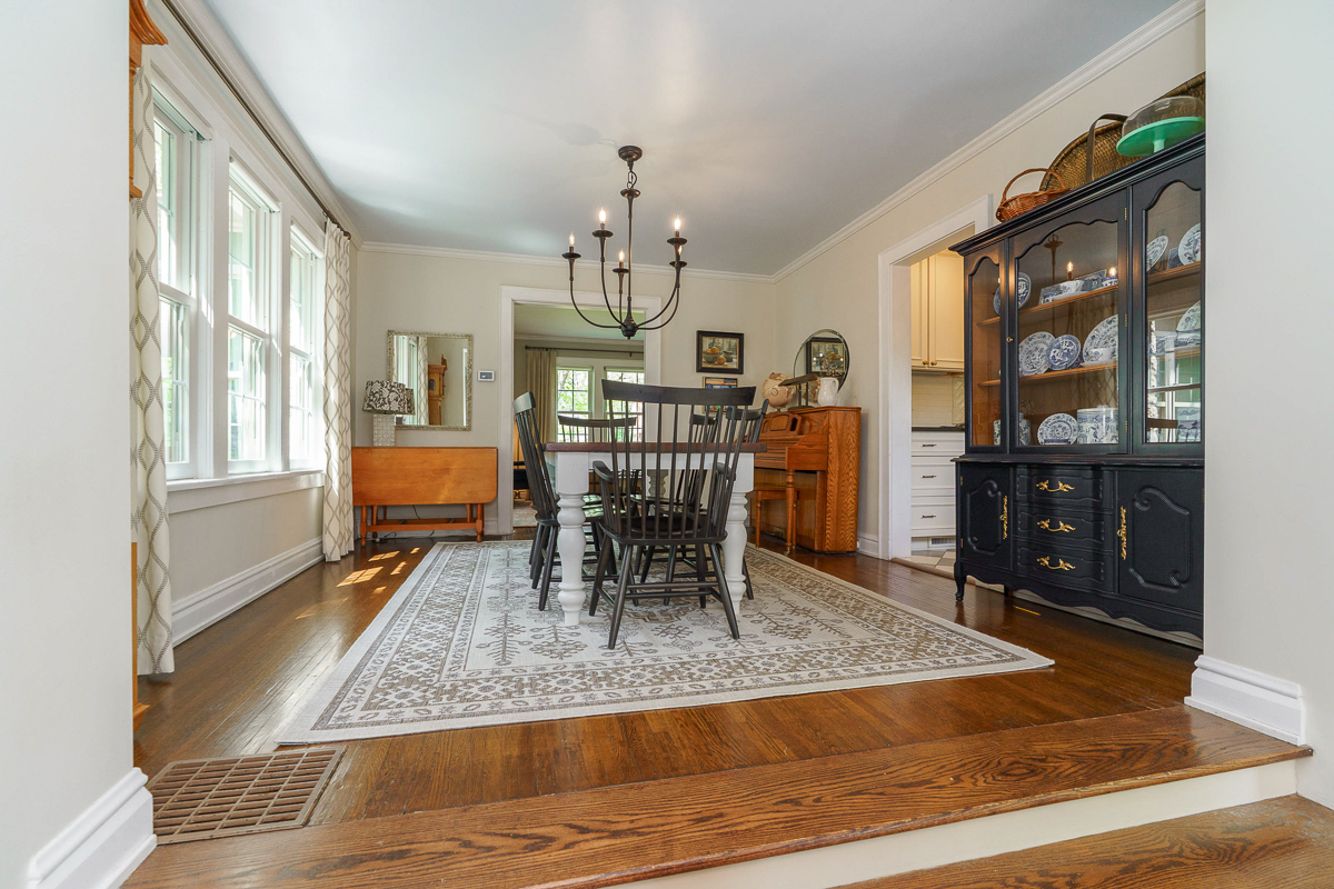 84 N Ardmore Rd-29