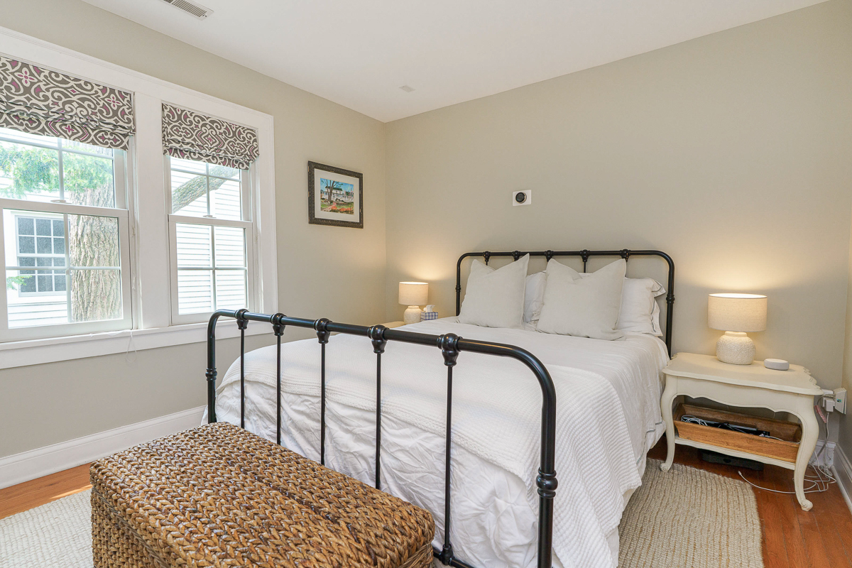 84 N Ardmore Rd-43