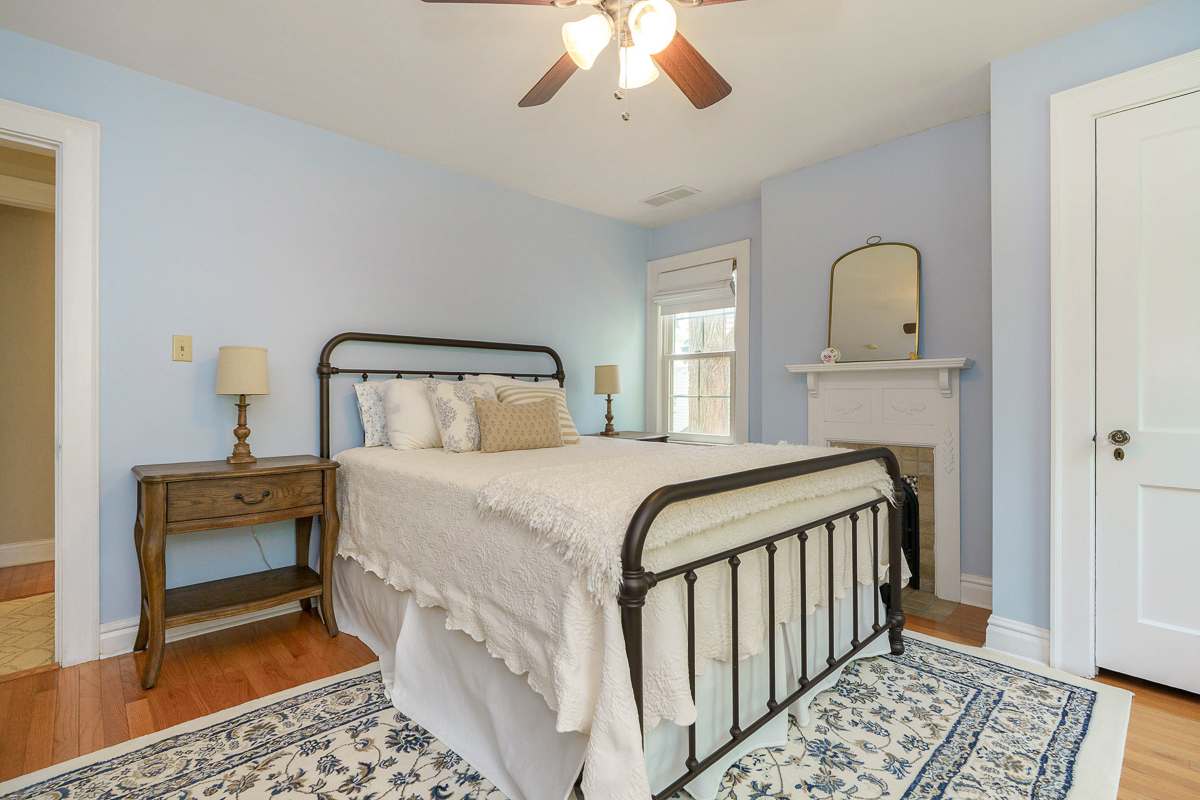 84 N Ardmore Rd-49