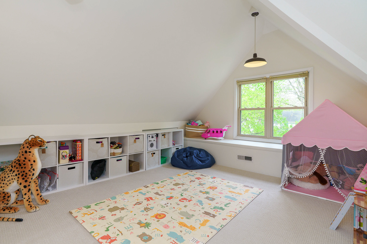 84 N Ardmore Rd-52
