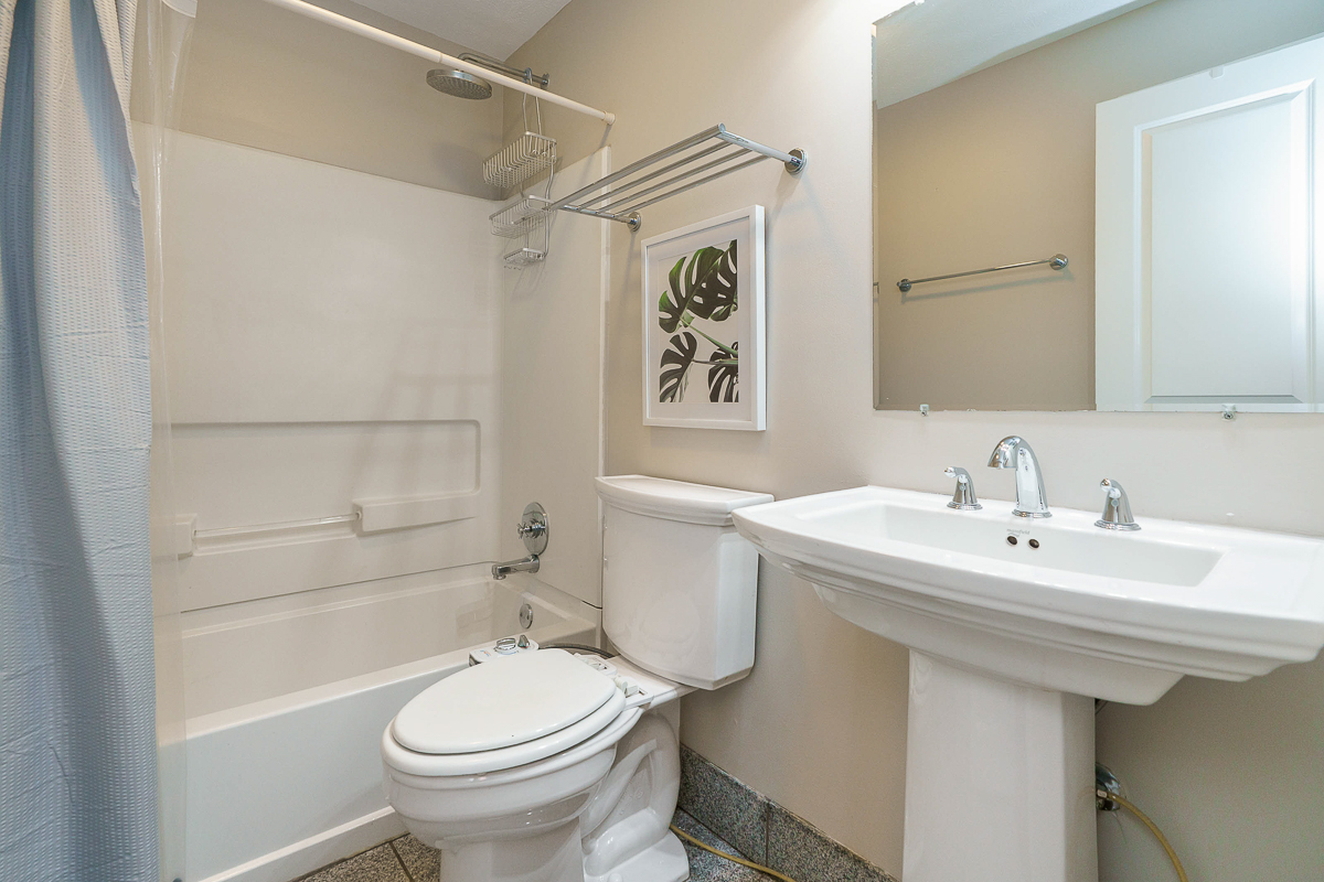 945 Quay Ave Unit G-22