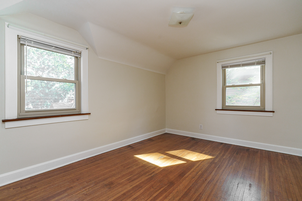 96 N Cassingham Rd-39