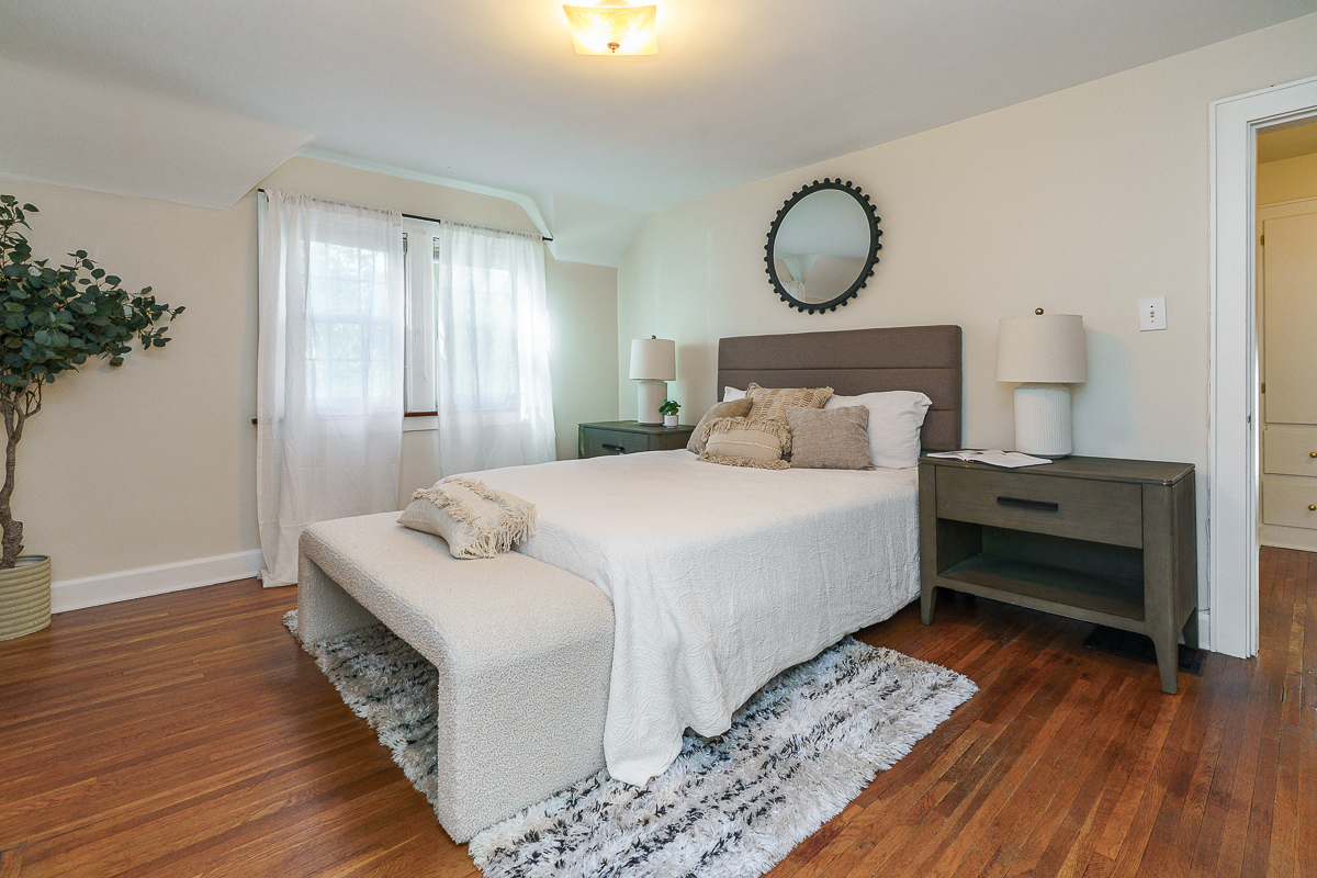 96 N Cassingham Rd-46