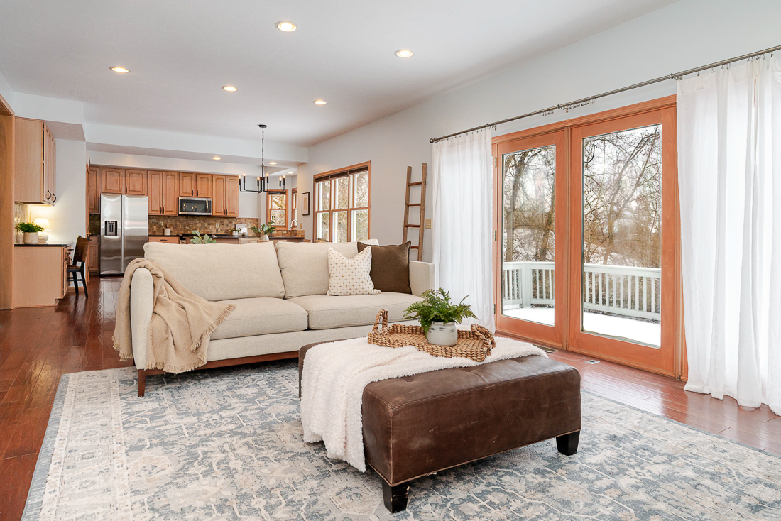 9800 Oxford Circle-30