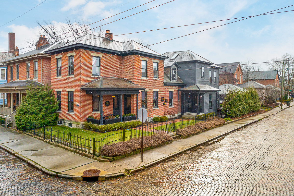 275 e Beck St-1