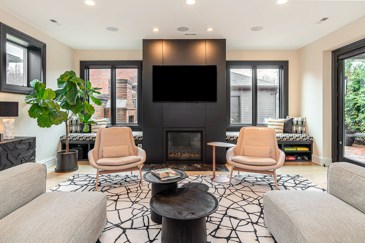 275 e Beck St-45