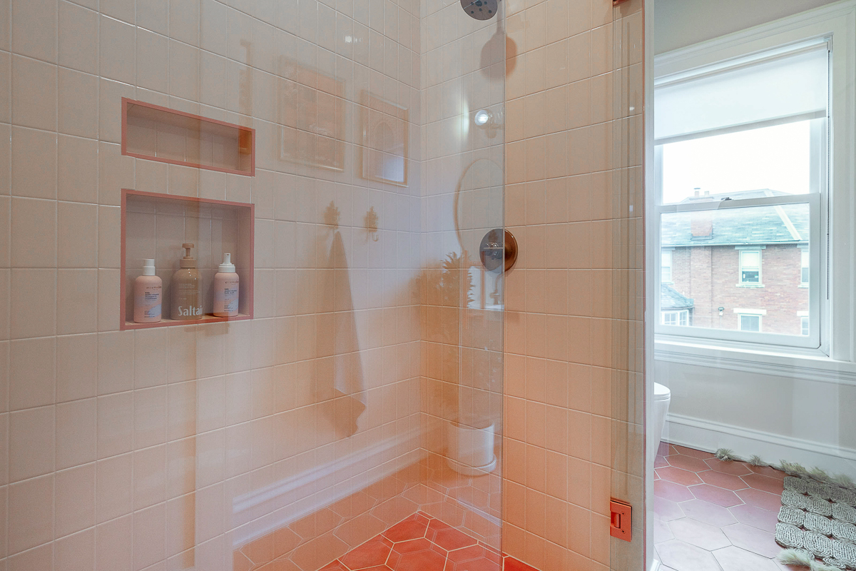 275 e Beck St-70
