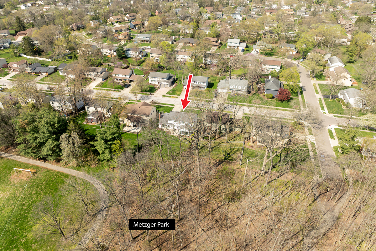 988 Danvers Ave-2