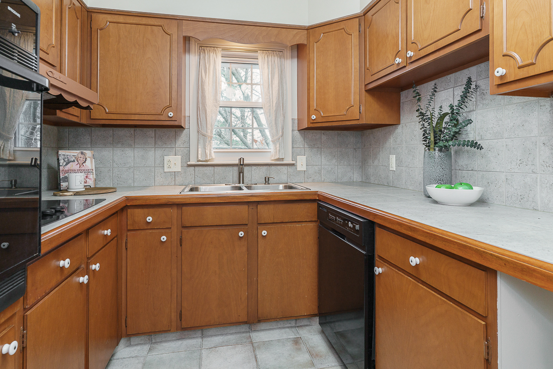 1631 Roxbury Rd F3-20