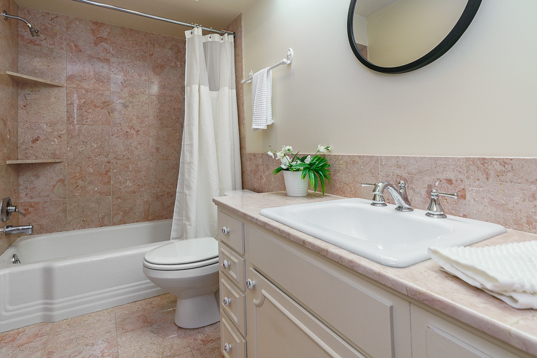 1631 Roxbury Rd F3-26