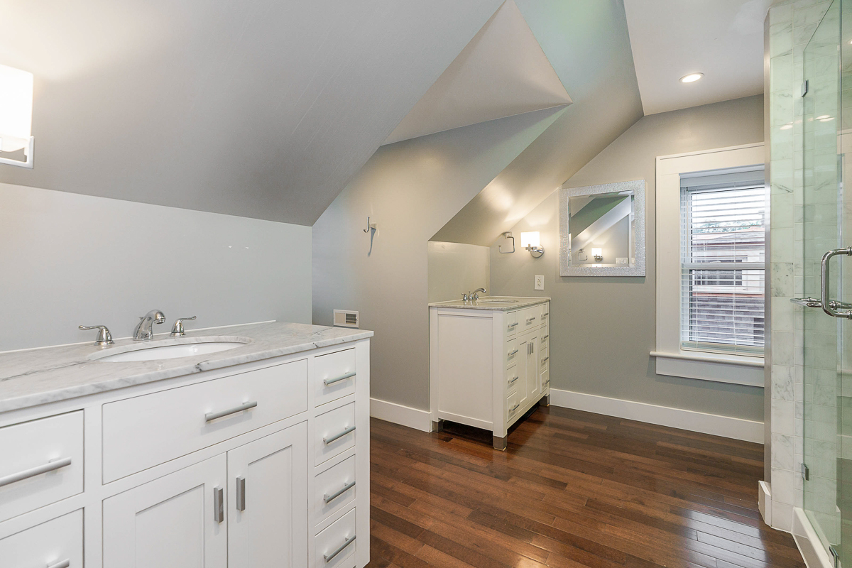 1833 Franklin Avenue-56