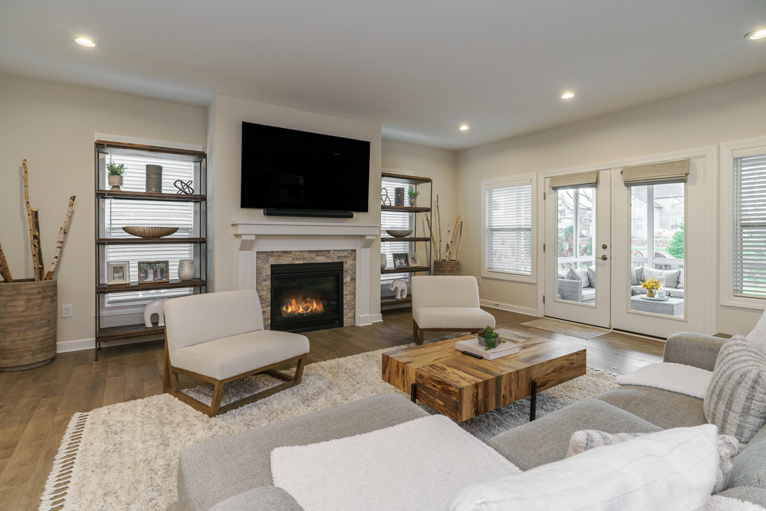 7652 Gateway Blvd --16