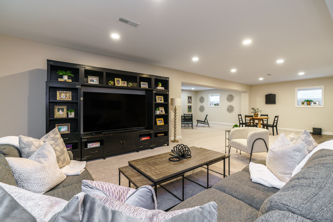 7652 Gateway Blvd --34