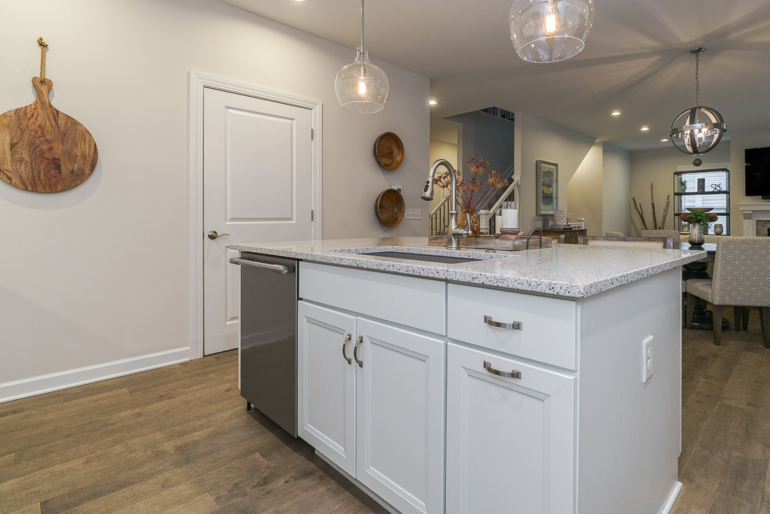 7678 Gateway Blvd-22