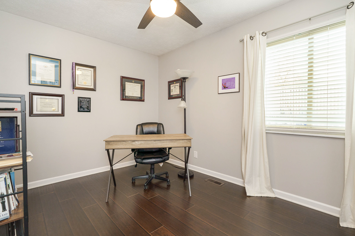 2135 JODILEE CT-37